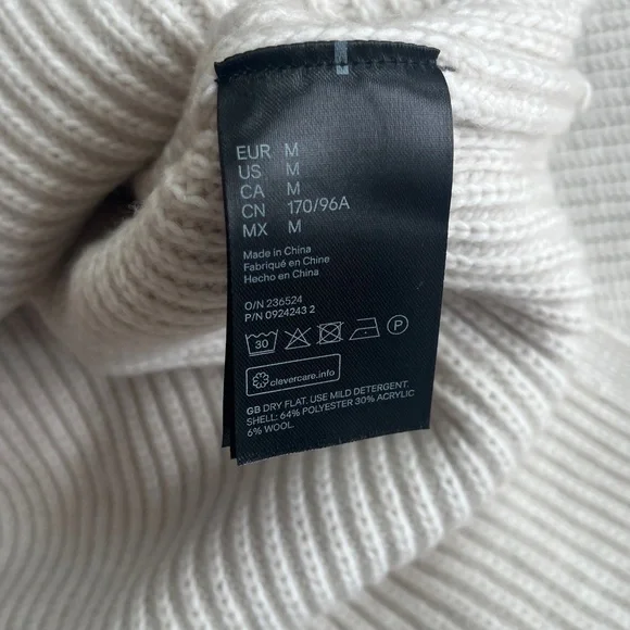 NWT H&M Loose Fit Light Taupe Knit Sweater Vest in Size M CLASSIC NEUTRAL - Picture 3 of 6